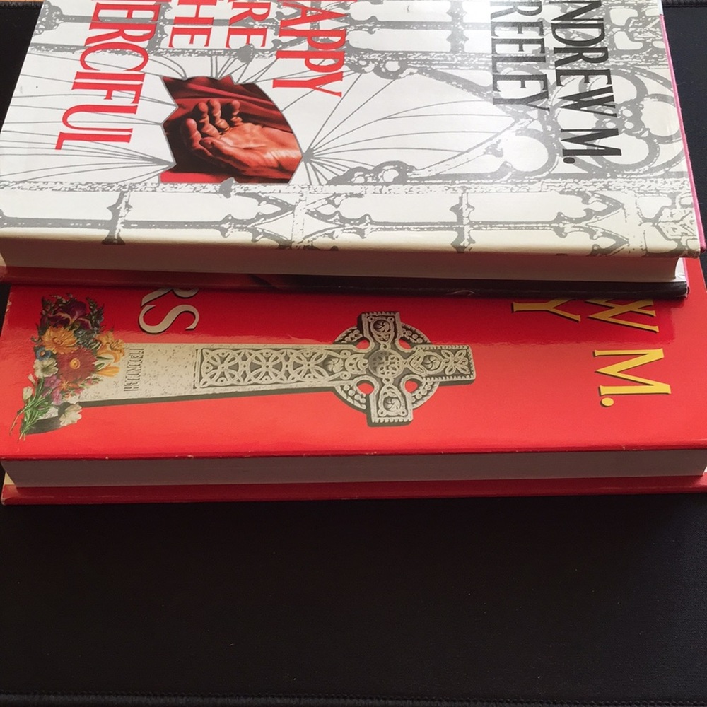 Andrew M Greeley bundle of 2 hardcover books - Picture 16 of 16